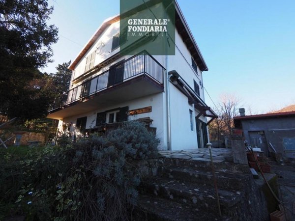 casa indipendente in vendita a Calice al Cornoviglio in zona Bruscarolo
