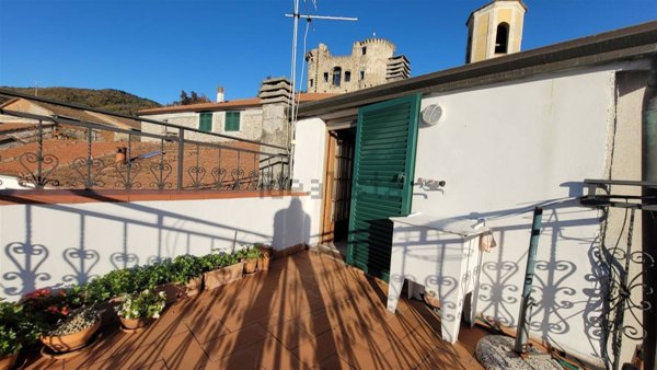 appartamento in vendita a Calice al Cornoviglio in zona Madrignano