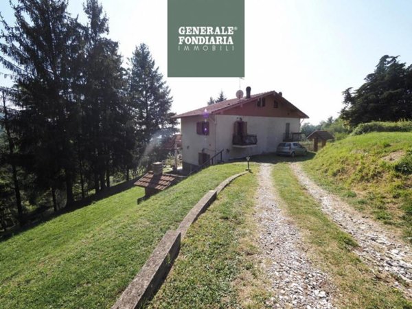 casa indipendente in vendita a Calice al Cornoviglio