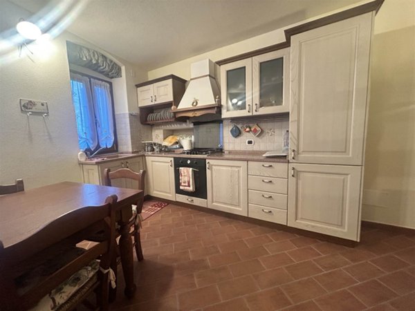 casa semindipendente in vendita a Calice al Cornoviglio