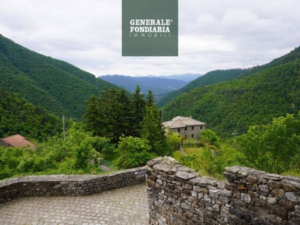 casa indipendente in vendita a Calice al Cornoviglio in zona Nasso