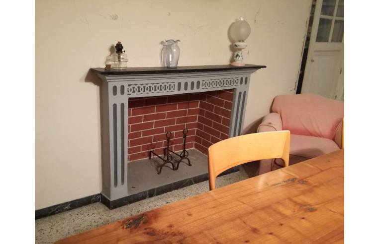 casa indipendente in vendita a Calice al Cornoviglio