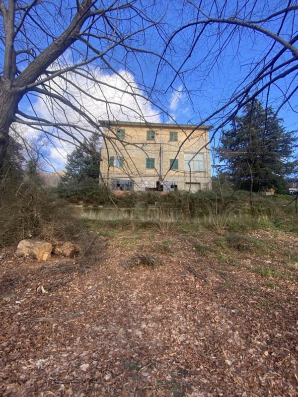 casa indipendente in vendita a Calice al Cornoviglio in zona Villagrossa