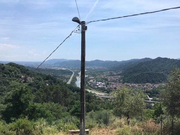 casa indipendente in vendita a Calice al Cornoviglio