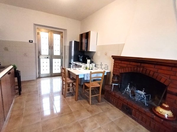 casa indipendente in vendita a Calice al Cornoviglio