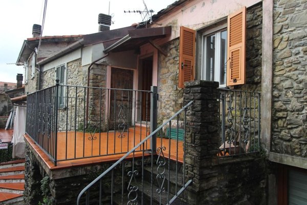 appartamento in vendita a Calice al Cornoviglio