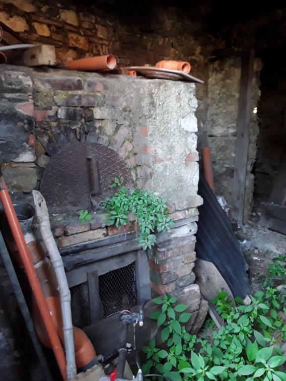 casa indipendente in vendita a Calice al Cornoviglio in zona Villagrossa