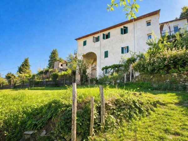 casa indipendente in vendita a Calice al Cornoviglio in zona Borseda