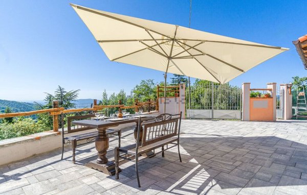 casa indipendente in vendita a Calice al Cornoviglio in zona Bruscarolo