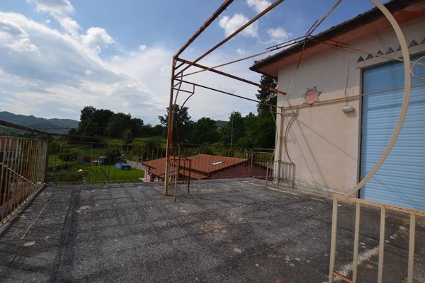 casa indipendente in vendita a Carro