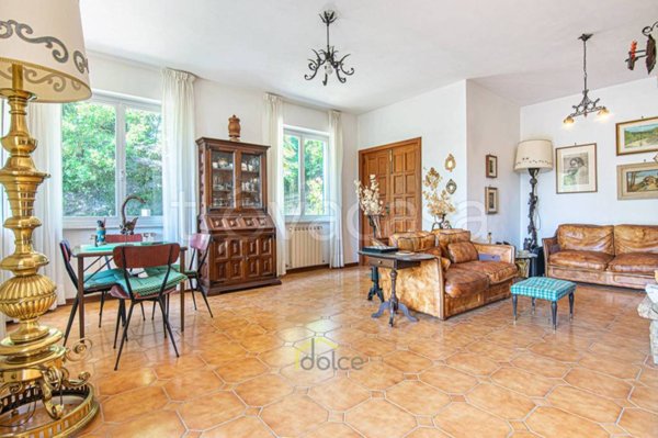 casa indipendente in vendita a Carro