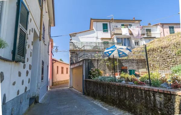 appartamento in vendita a Carro