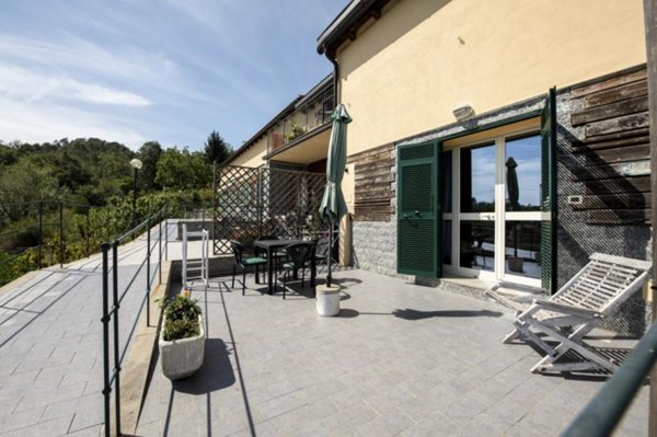 appartamento in vendita a Carro