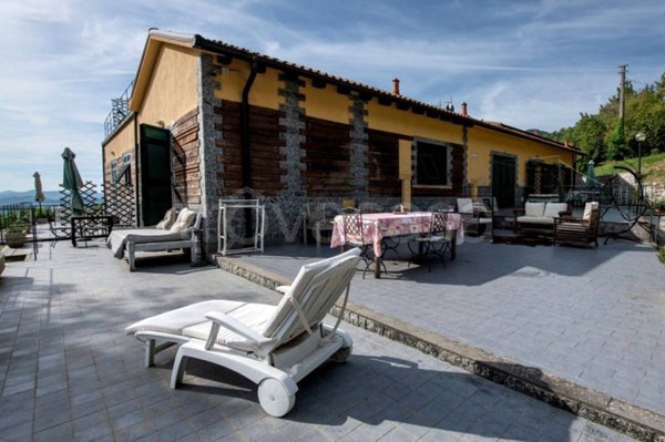 appartamento in vendita a Carro