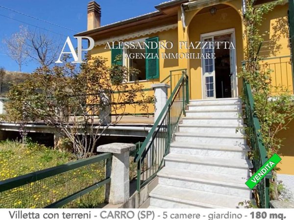 casa indipendente in vendita a Carro