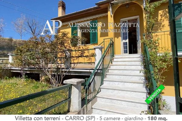 casa indipendente in vendita a Carro