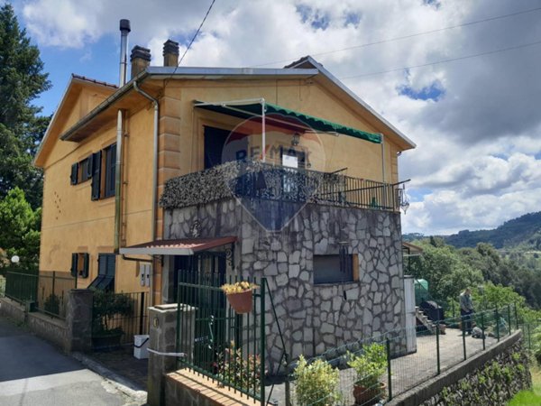 appartamento in vendita a Carro