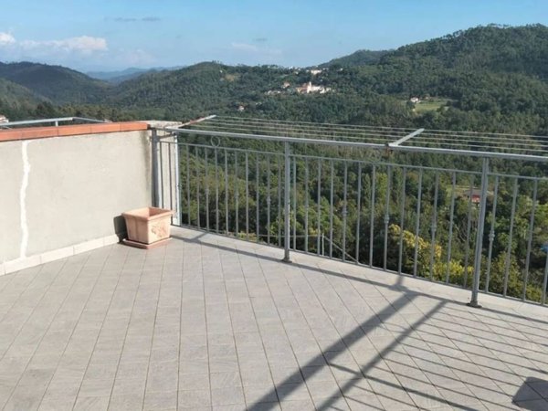 appartamento in vendita a Carro