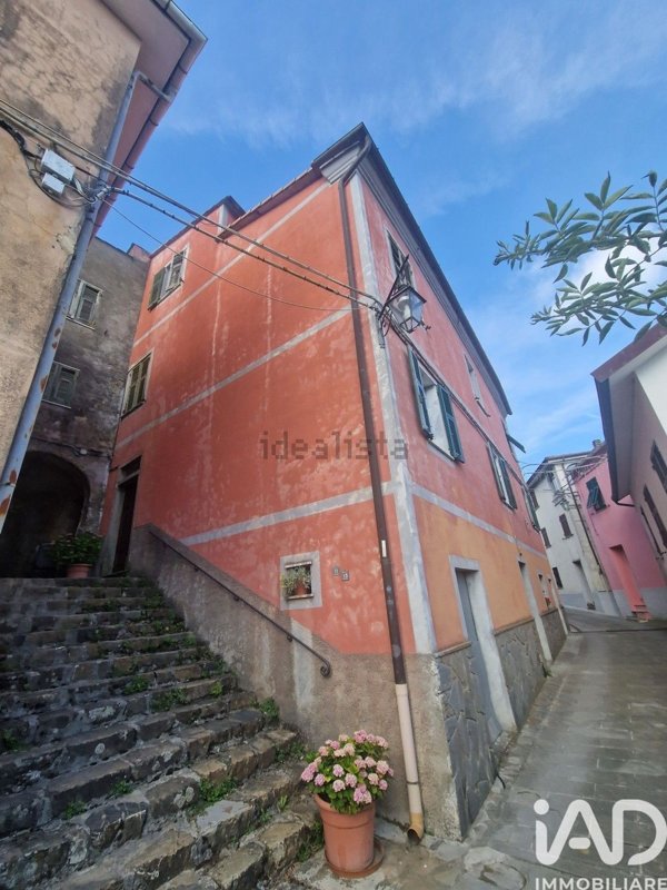 appartamento in vendita a Carro