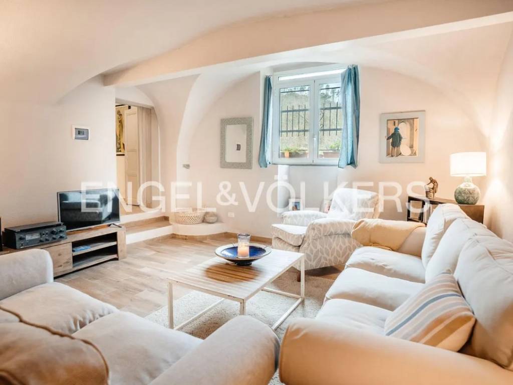 casa indipendente in vendita a Carro