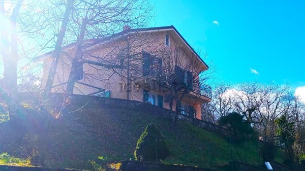 casa indipendente in vendita a Carro