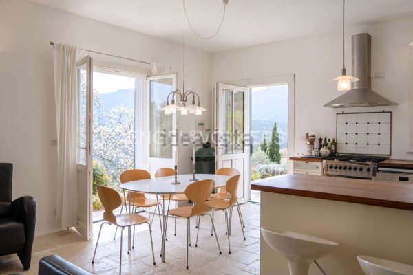 casa indipendente in vendita a Carro