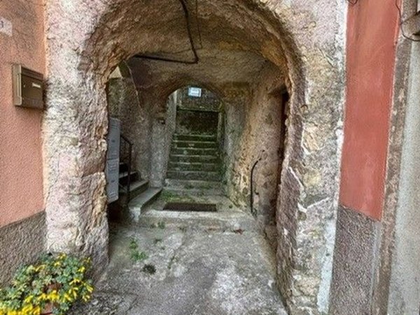 appartamento in vendita a Carro