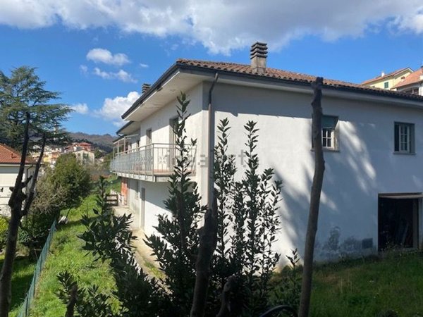 casa indipendente in vendita a Carro