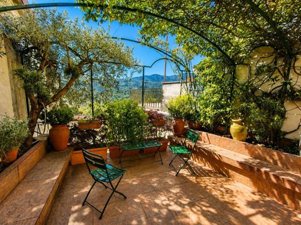 casa indipendente in vendita a Carro