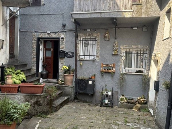 casa indipendente in vendita a Carro