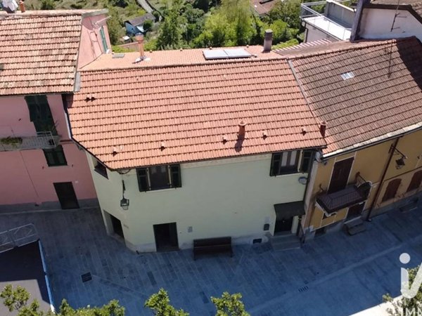 casa indipendente in vendita a Carro