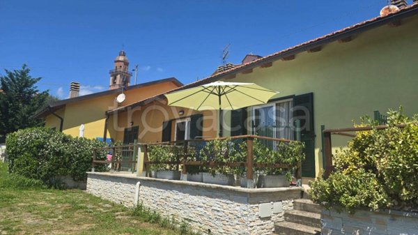 casa indipendente in vendita a Carrodano in zona Mattarana
