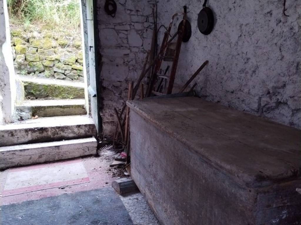 casa indipendente in vendita a Carrodano