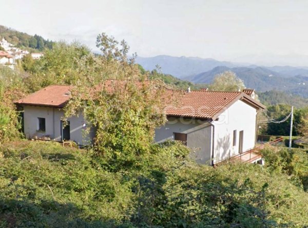 casa indipendente in vendita a Carrodano in zona Mattarana