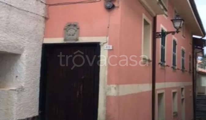 appartamento in vendita a Carrodano in zona Mattarana