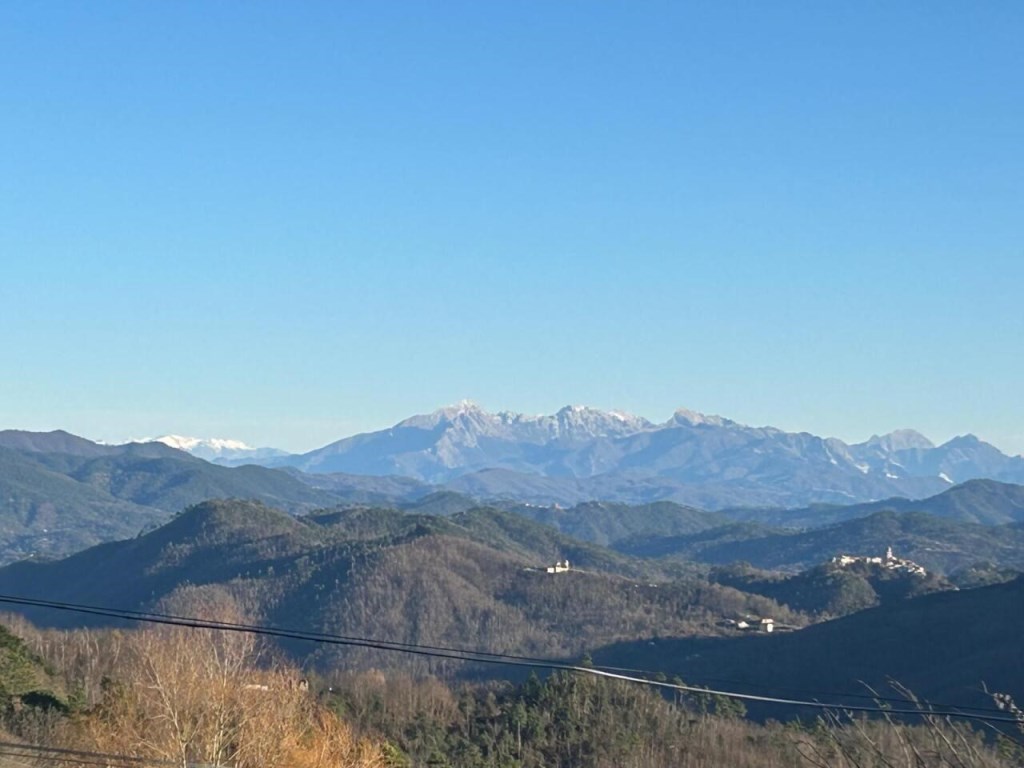 casa indipendente in vendita a Carrodano in zona Carrodano Superiore