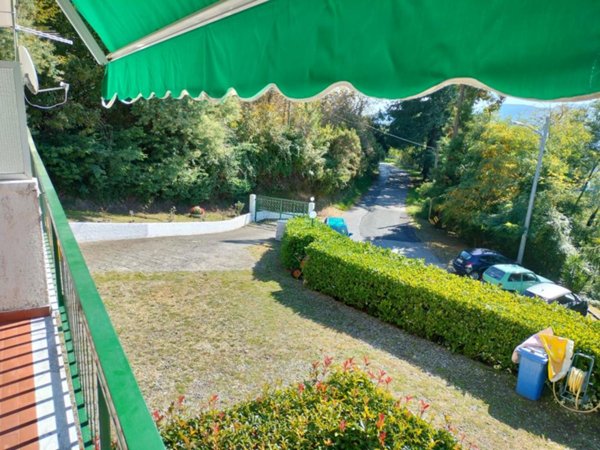 appartamento in vendita a Carrodano in zona Mattarana