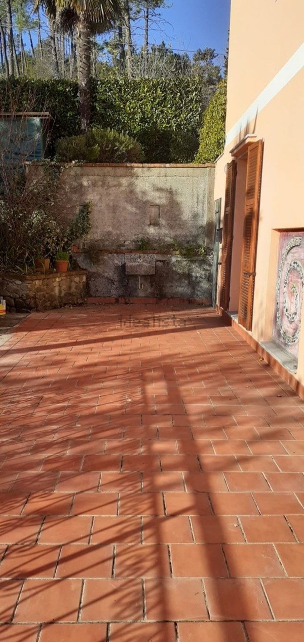 appartamento in vendita a Carrodano in zona Mattarana