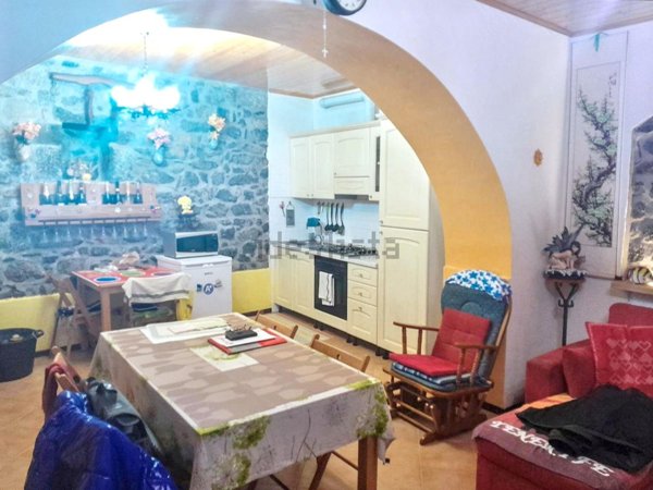 casa indipendente in vendita a Carrodano