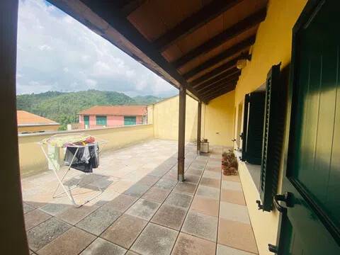 casa indipendente in vendita a Carrodano