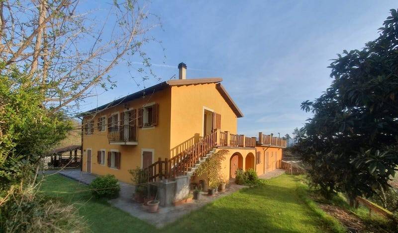 casa indipendente in vendita a Carrodano