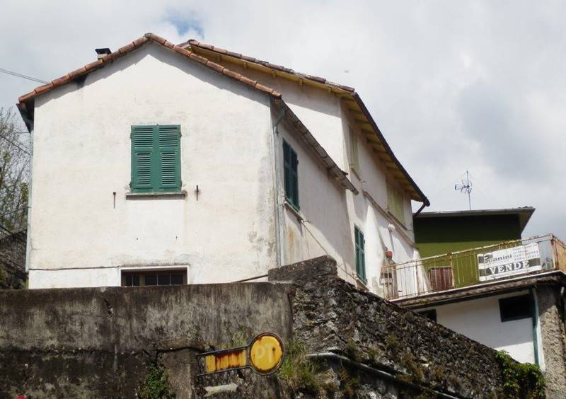 casa indipendente in vendita a Carrodano