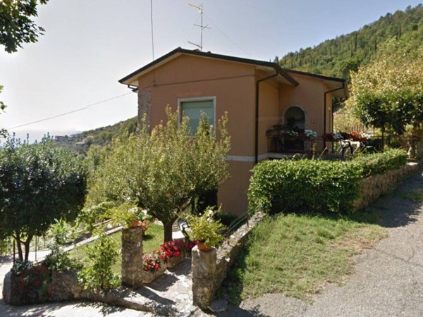 appartamento in vendita a Castelnuovo Magra in zona Vallecchia