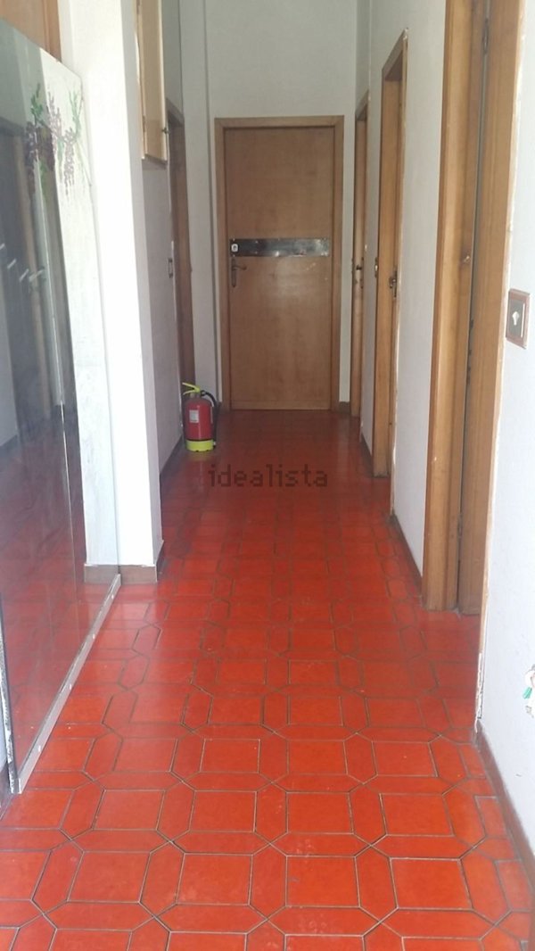 ufficio in vendita a Castelnuovo Magra in zona Molicciara