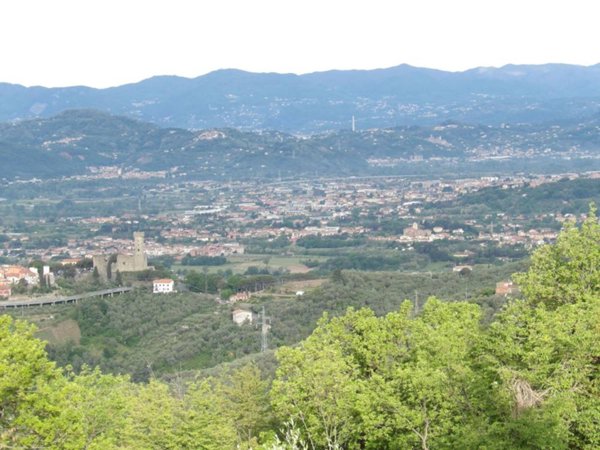 casa indipendente in vendita a Castelnuovo Magra in zona Marciano