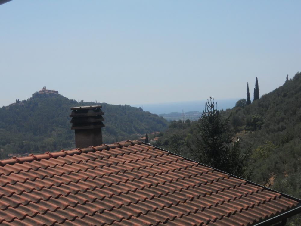 casa indipendente in vendita a Castelnuovo Magra