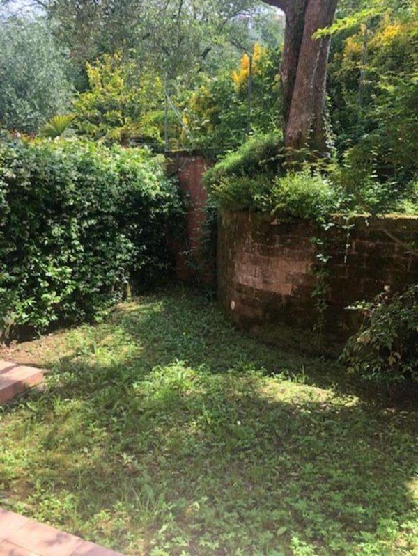 casa indipendente in vendita a Castelnuovo Magra in zona Palvotrisia