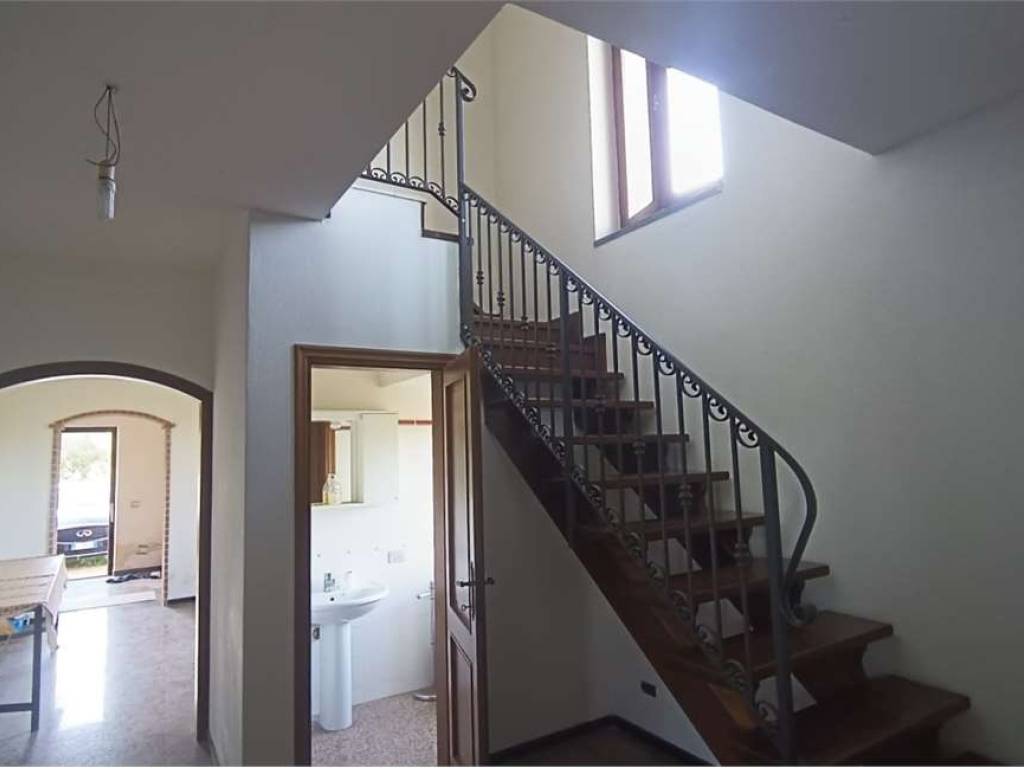 casa indipendente in vendita a Castelnuovo Magra in zona Molicciara