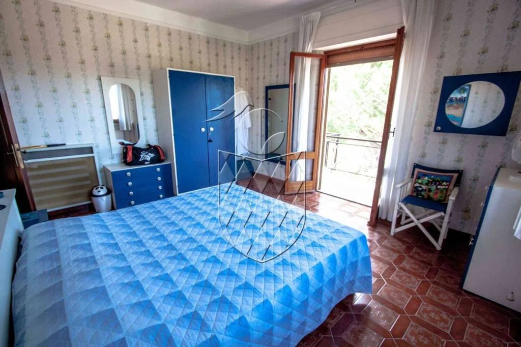 casa indipendente in vendita a Castelnuovo Magra