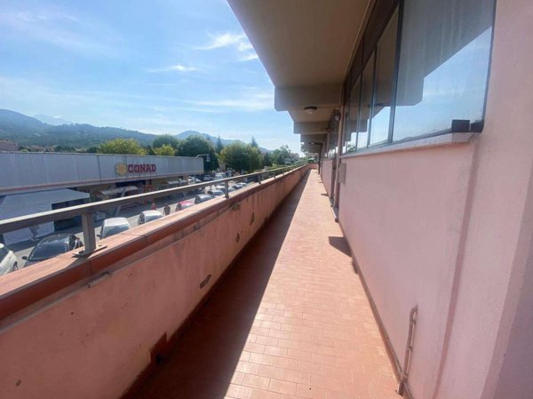 ufficio in vendita a Castelnuovo Magra in zona Colombiera